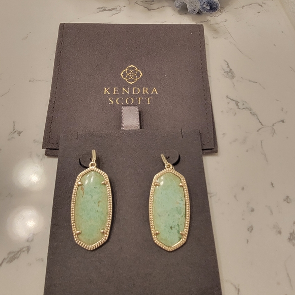 Kendra Scott Green Gold Teardrop Earrings - Picture 2 of 2